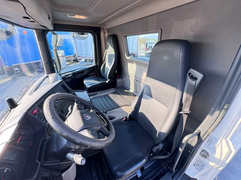 SCANIA P280 - Imagen 5