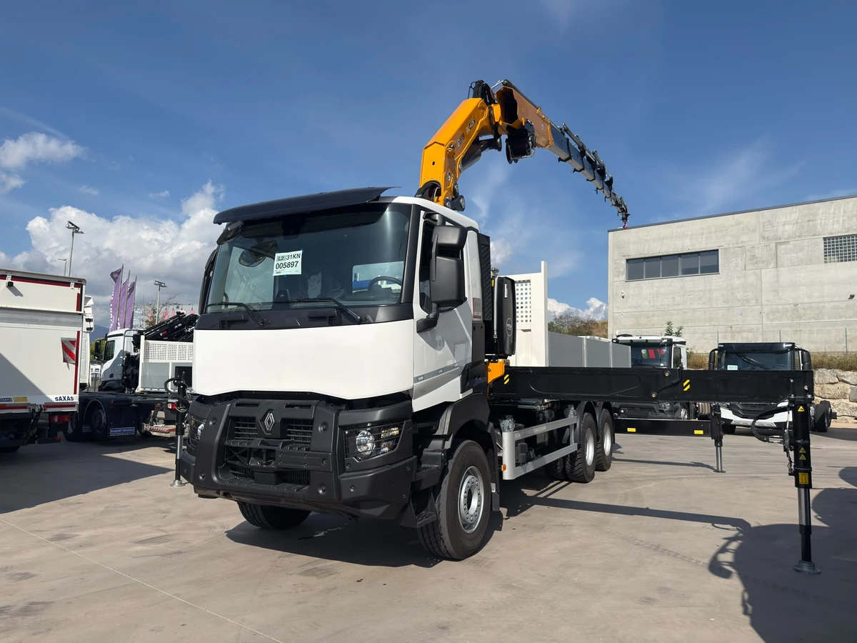 RENAULT K440