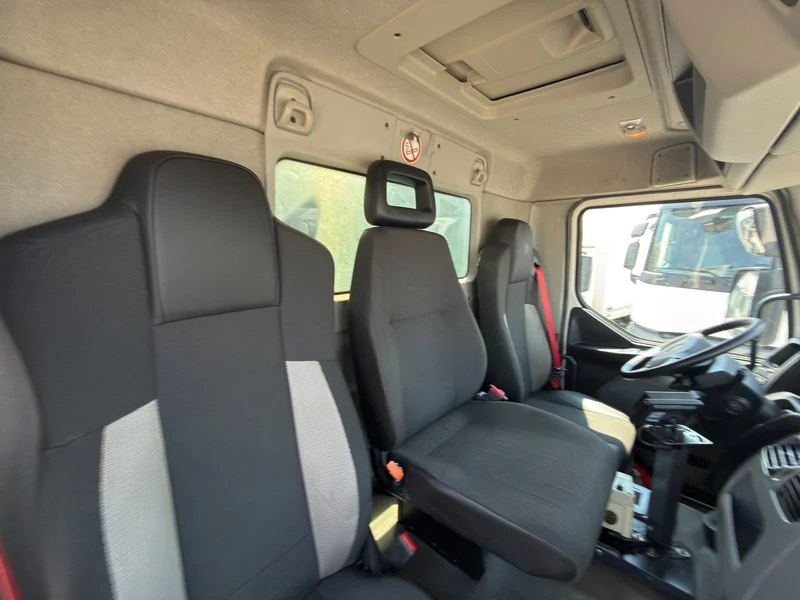 RENAULT D WIDE 26.320 - Imagen 8