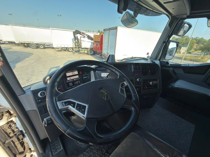 RENAULT T380 - Imagen 5