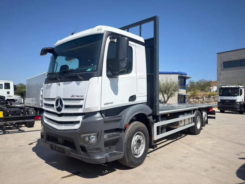 MERCEDES BENZ 28.40L Actros - Imagen 1