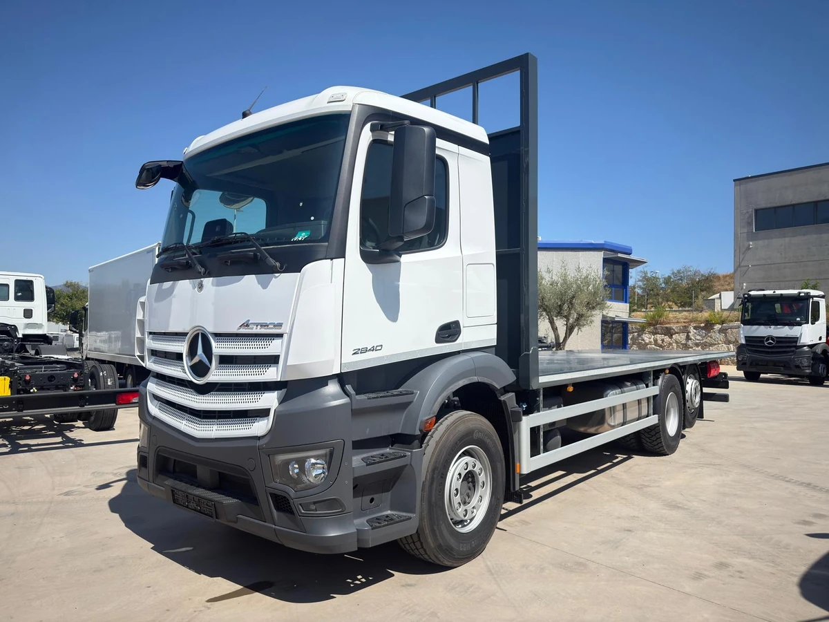 MERCEDES BENZ 28.40L Actros