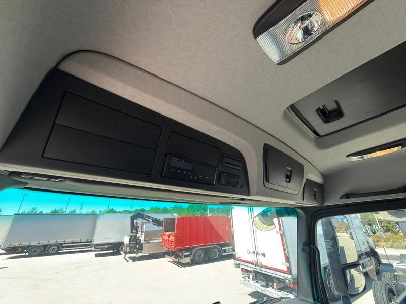 MERCEDES BENZ 28.40L Actros - Imagen 7