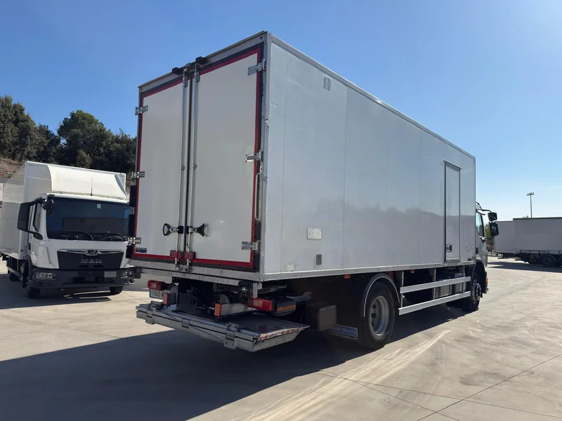 VOLVO FE320 - Imagen 3