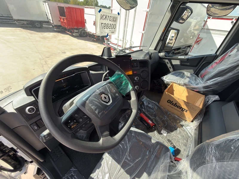 RENAULT K440 - Imagen 12