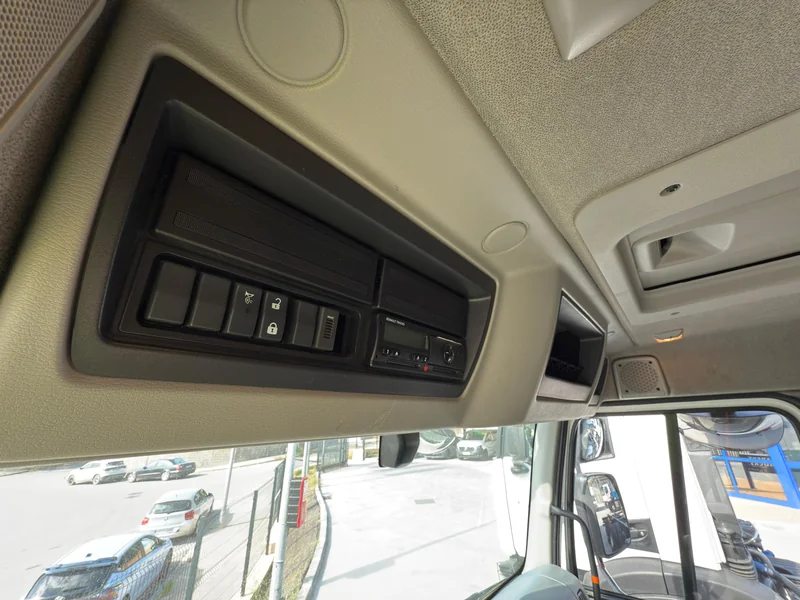 RENAULT D19.280 - Imagen 7