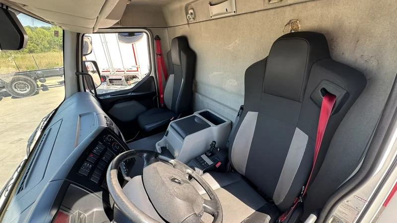RENAULT D280 - Imagen 6