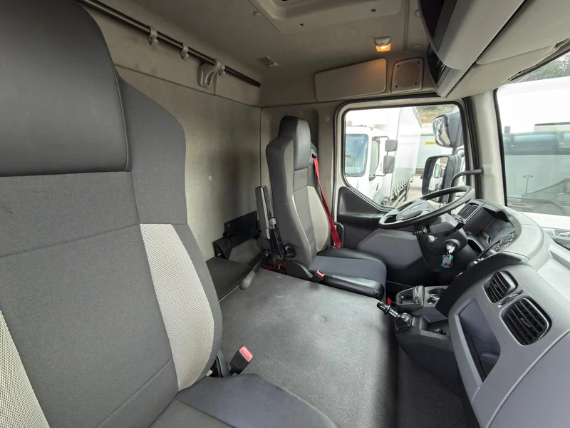 RENAULT D19 - Imagen 9
