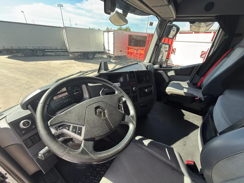 RENAULT T380 - Imagen 5
