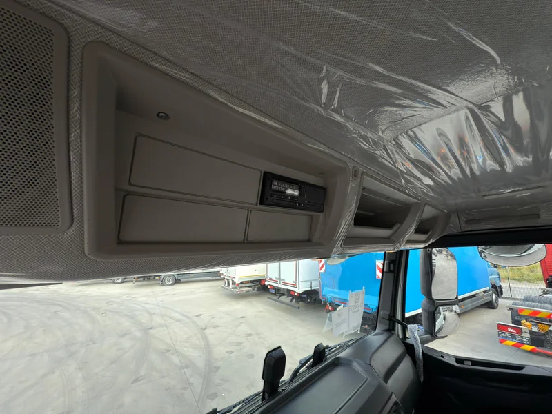 IVECO AD280X40 YPS ON X-WAY - Imagen 8