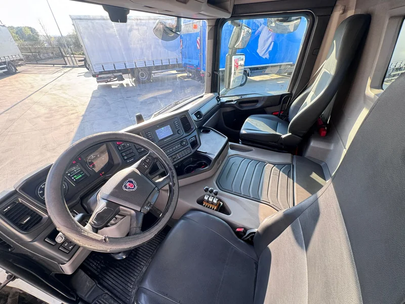 SCANIA P280 - Imagen 6