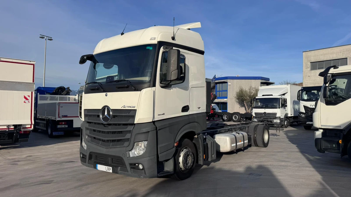 MERCEDES BENZ 18.36 L NR Actros
