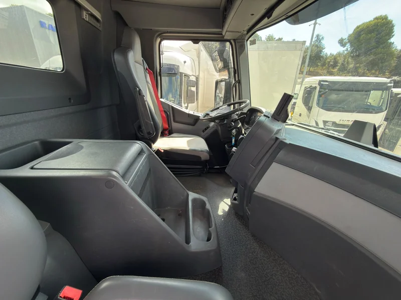 RENAULT C430 6x4 - Imagen 9