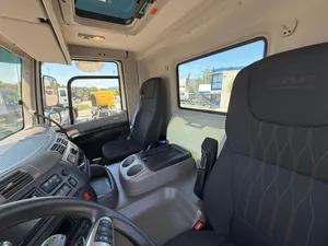 DAF CF370 - Image 6