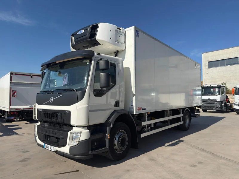 VOLVO FE320 - Imagen 1