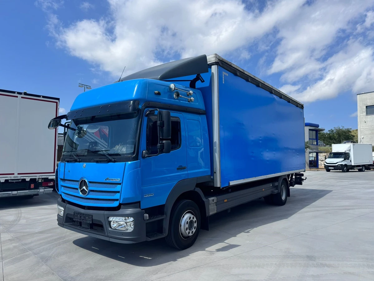 MERCEDES BENZ 13.30L Atego