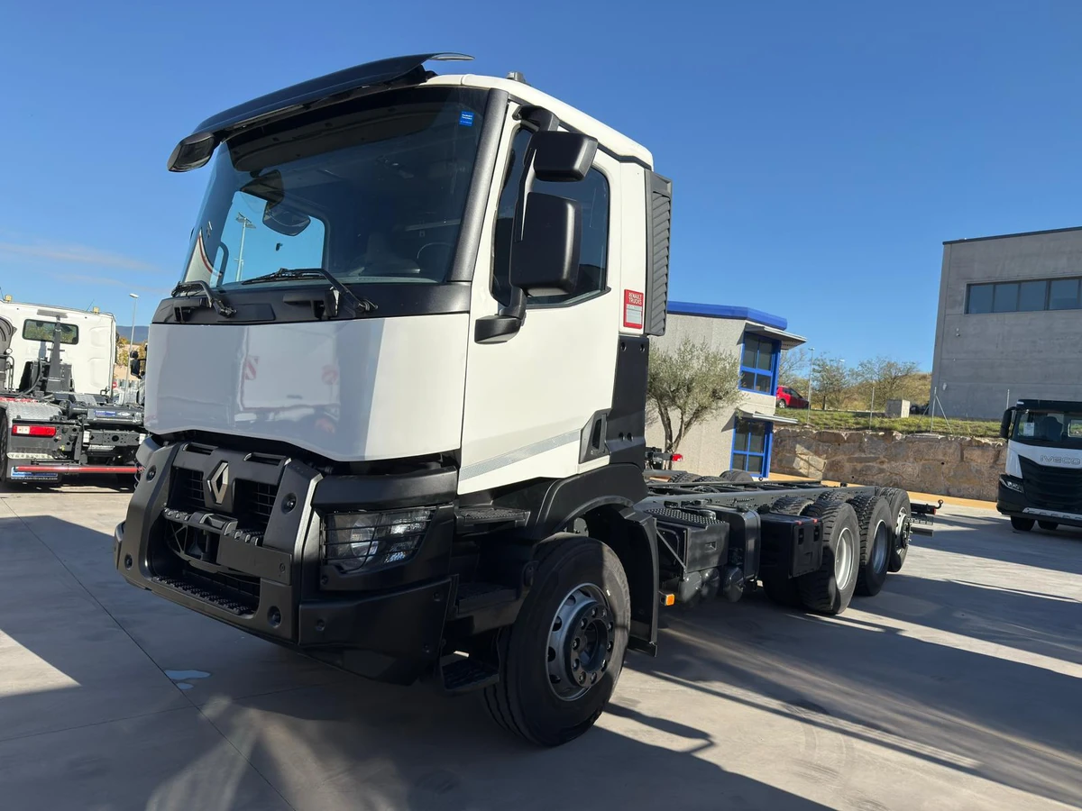 RENAULT C460