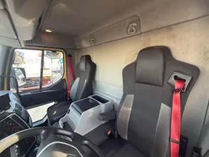 RENAULT D16.240 - Imagen 4