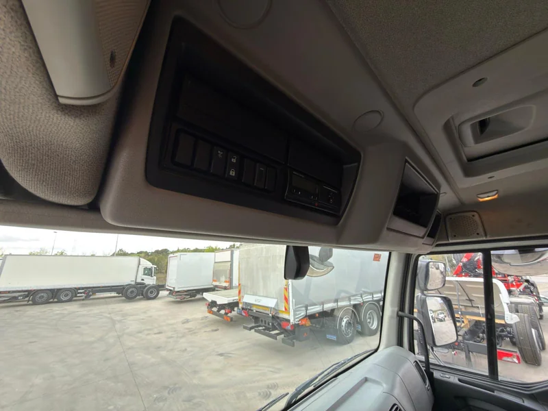 RENAULT D19 - Imagen 7