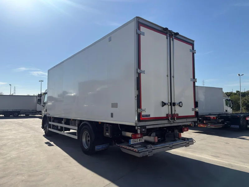 VOLVO FE320 - Imagen 4