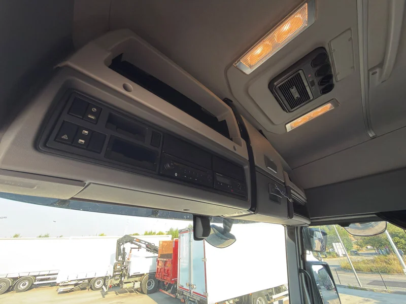 RENAULT T380 - Imagen 7