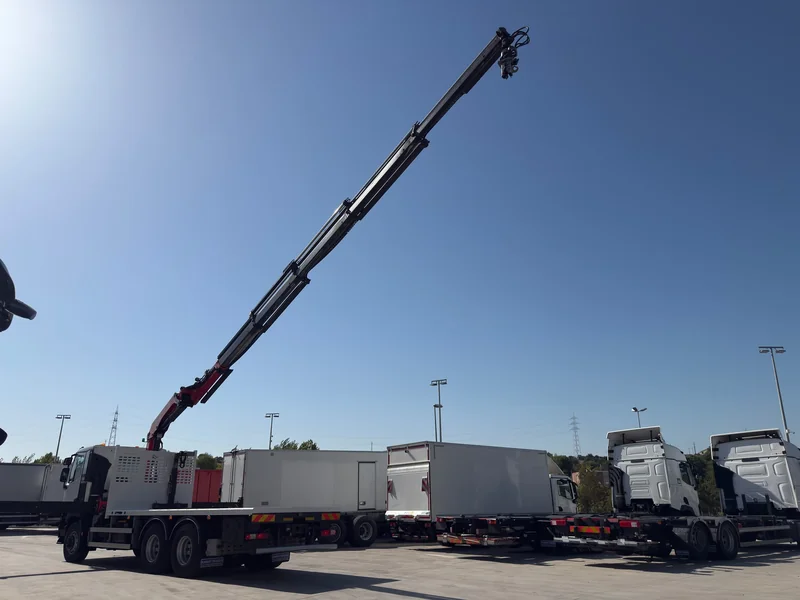 RENAULT K380 - Imagen 3