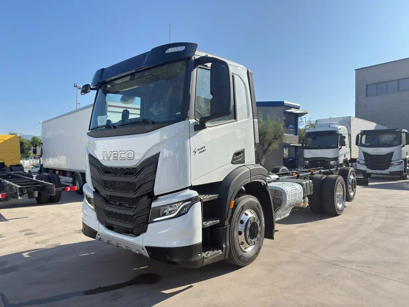 IVECO AD260S40 YPS S-Way - Imagen 1