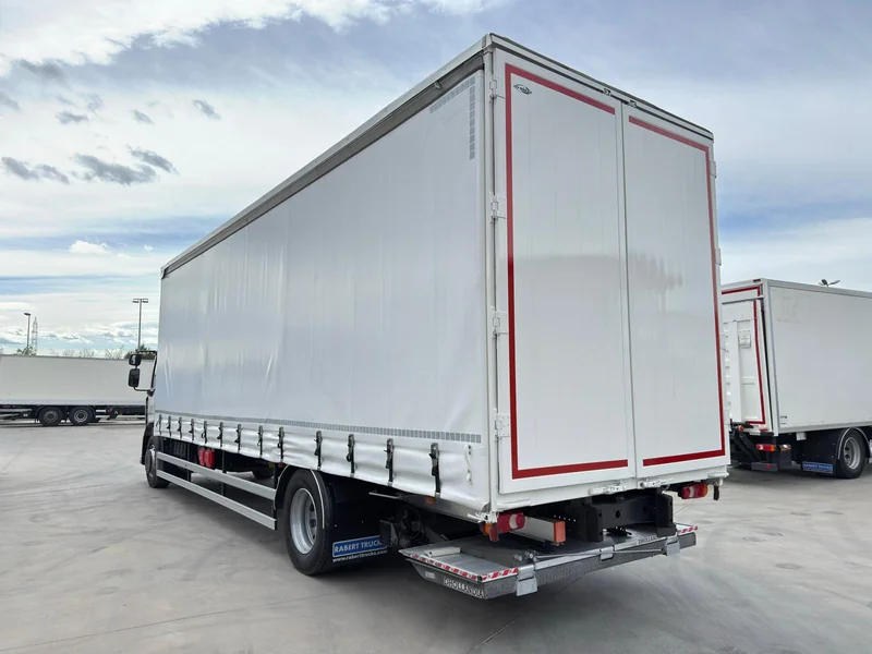 RENAULT D19 - Imagen 3